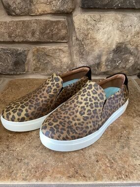 Dr Scholls Madison Cloud Leopard Womens Size 8.5 Wide New